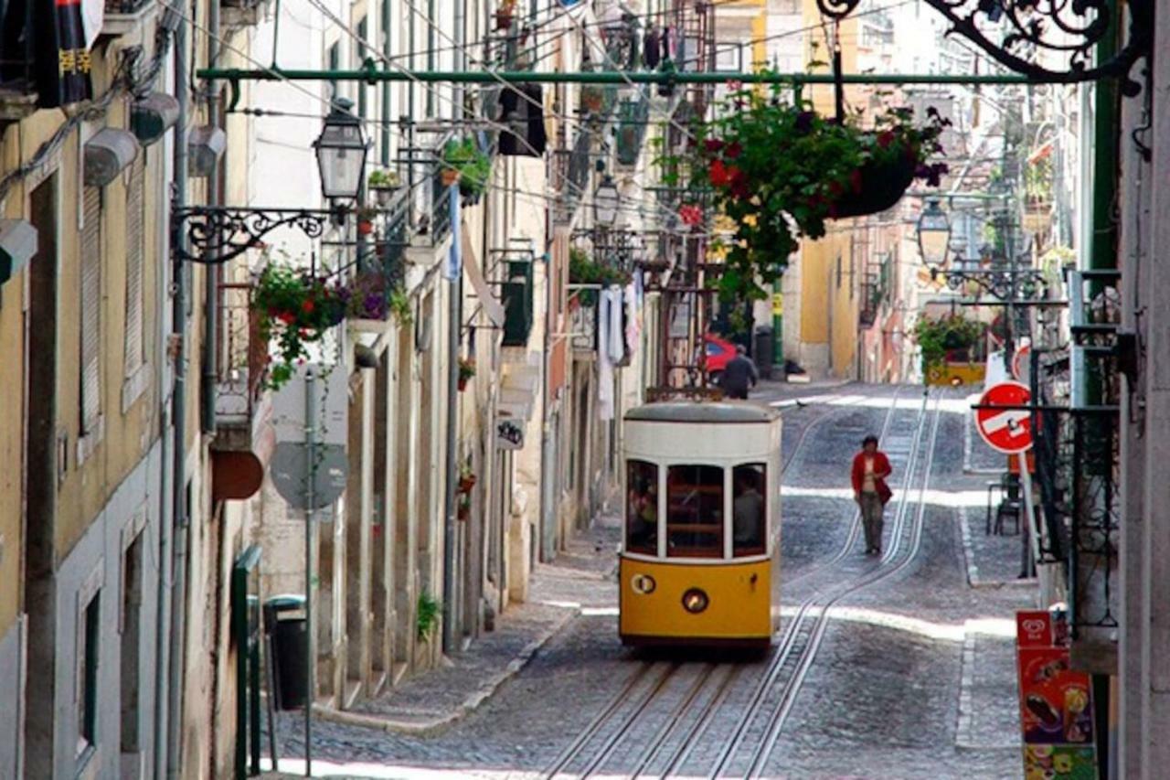 Calçada do Combro Lisboa Exterior foto